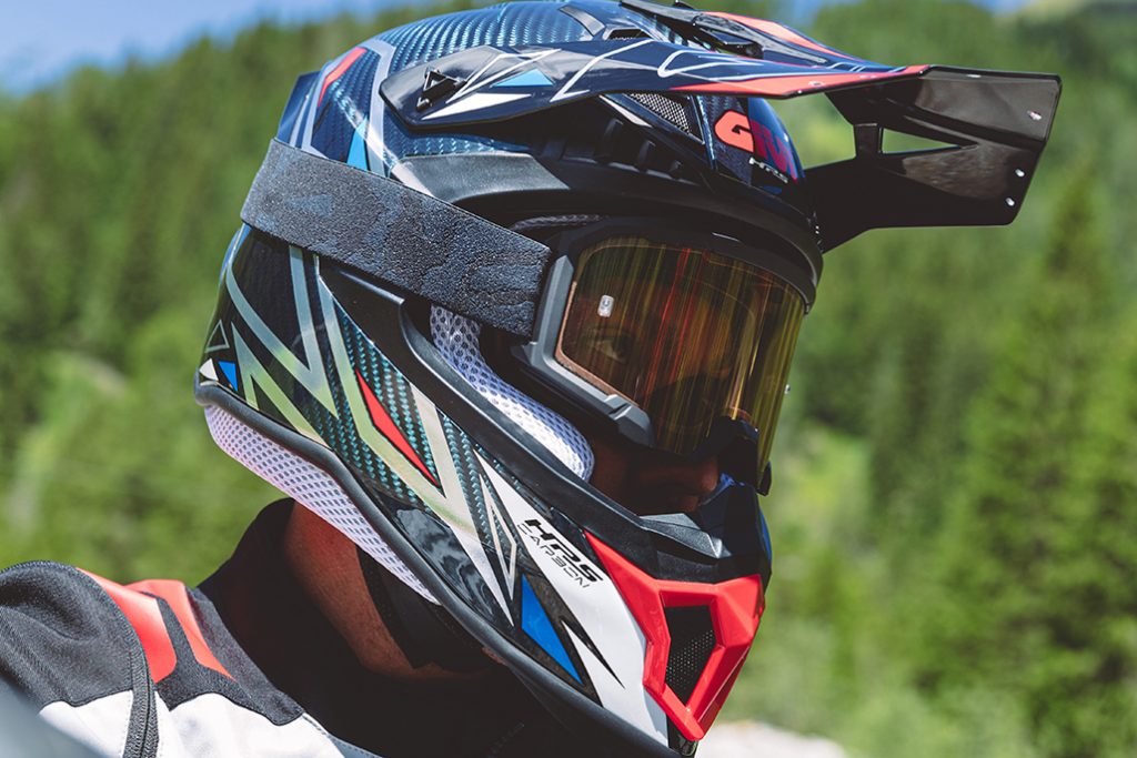 Carbon Comes To Givi Helmets