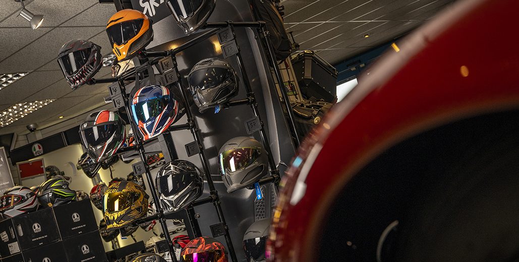 Ruroc Partners With Retailers To Offer Helmet Sizing Stations