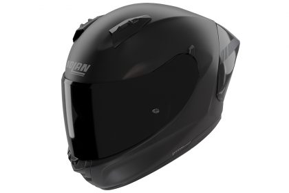 Christmas 2025. With The Nolan N60-6 Sport