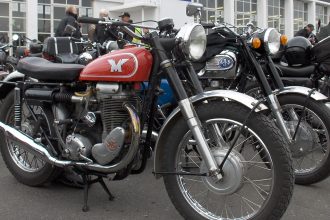 Ace Cafe London: Ajs & Matchless Owners Club Founders Day