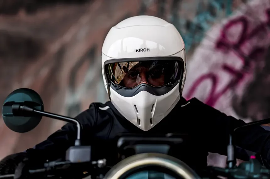 Airoh J110: Dual Configuration, Maximum Versatility