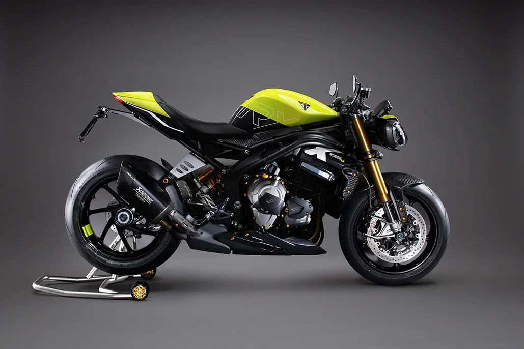 New Triumph Speed Triple 1200 Rx Wears Lightech