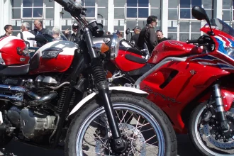 Ace Cafe London: Triumph Day &Amp; Band 'The Smash'