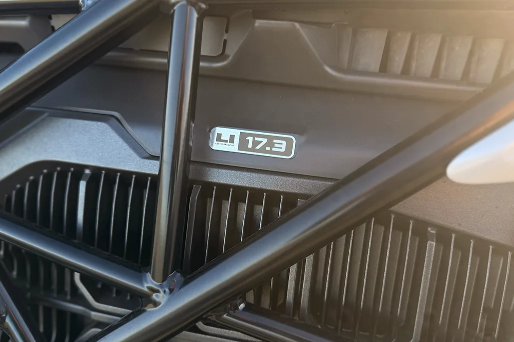Riding The Future: The Zero Motorcycles Sr/F - Read It Here