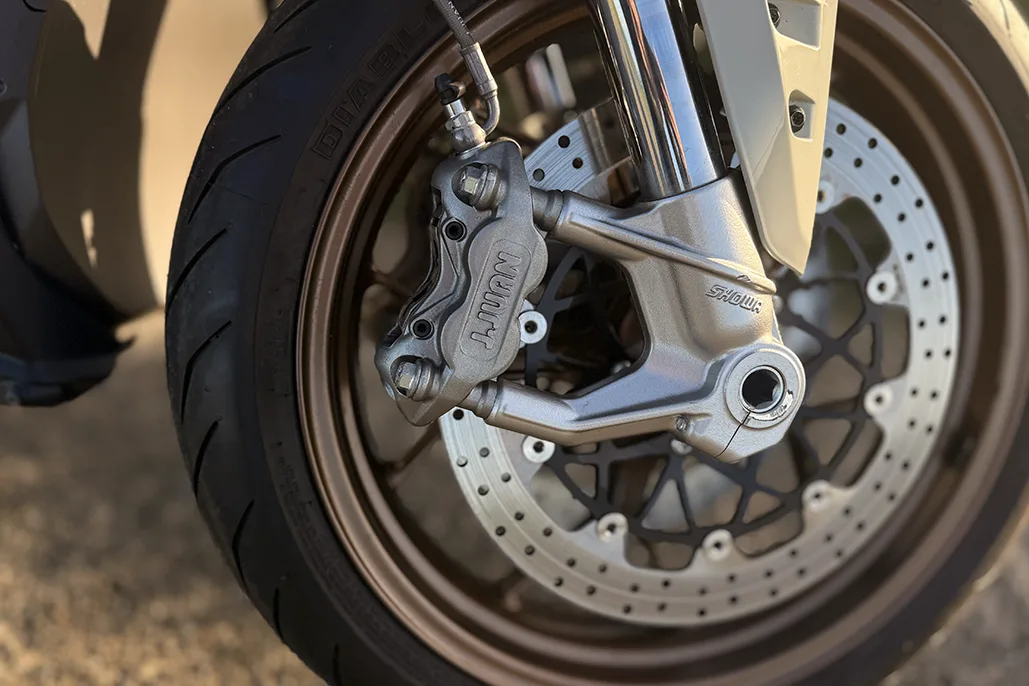 Riding The Future: The Zero Motorcycles Sr/F - Read It Here