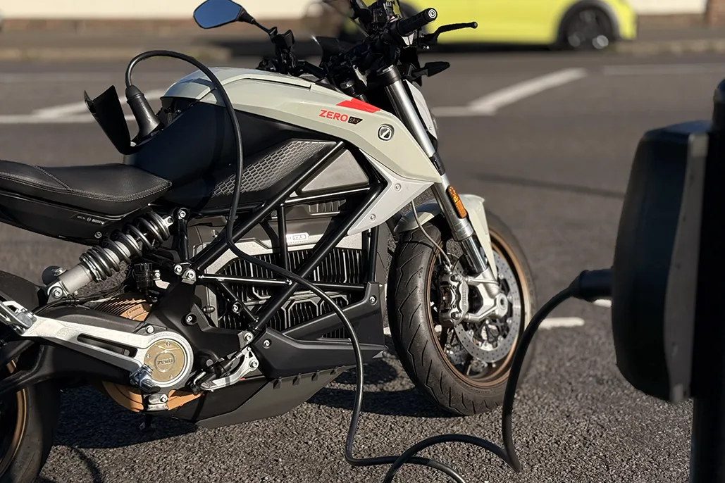 Riding The Future: The Zero Motorcycles Sr/F - Read It Here
